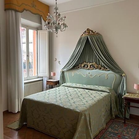 شقة Centro Storico Residenza Di Charme ريميني المظهر الخارجي الصورة